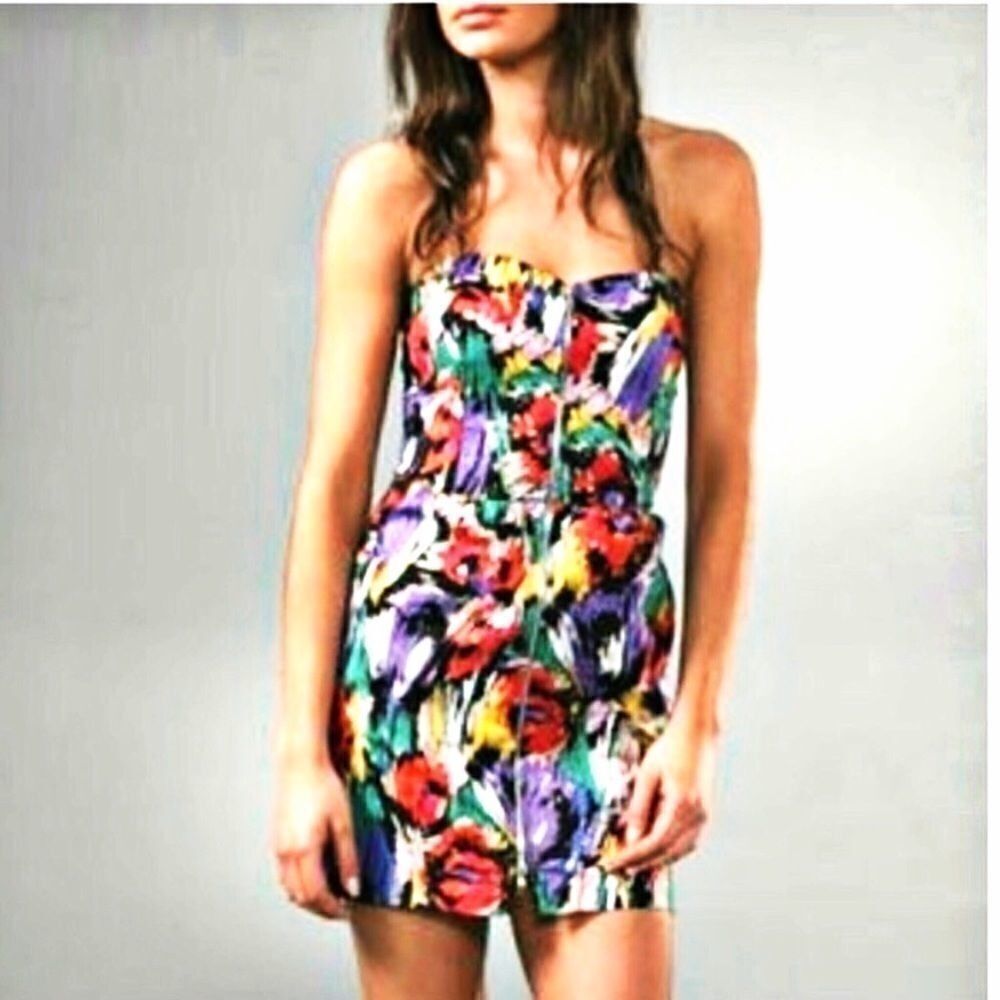 MINKPINK Vintage Y2K Strapless Front Zipper Dress.